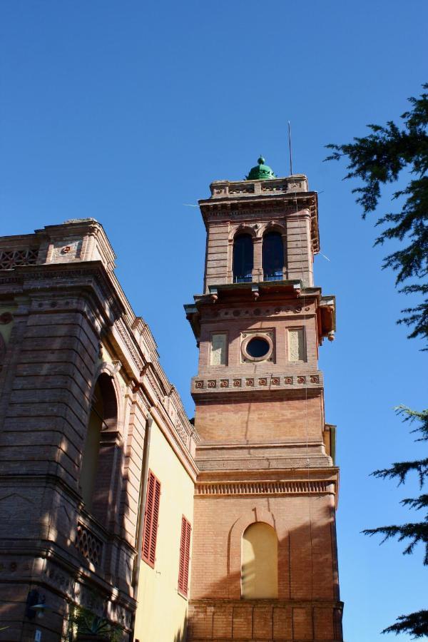 La Torre Di Caprera Apartment Siena Bagian luar foto