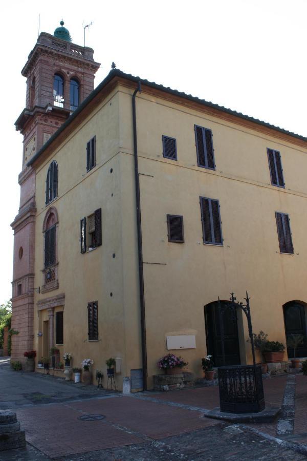 La Torre Di Caprera Apartment Siena Bagian luar foto
