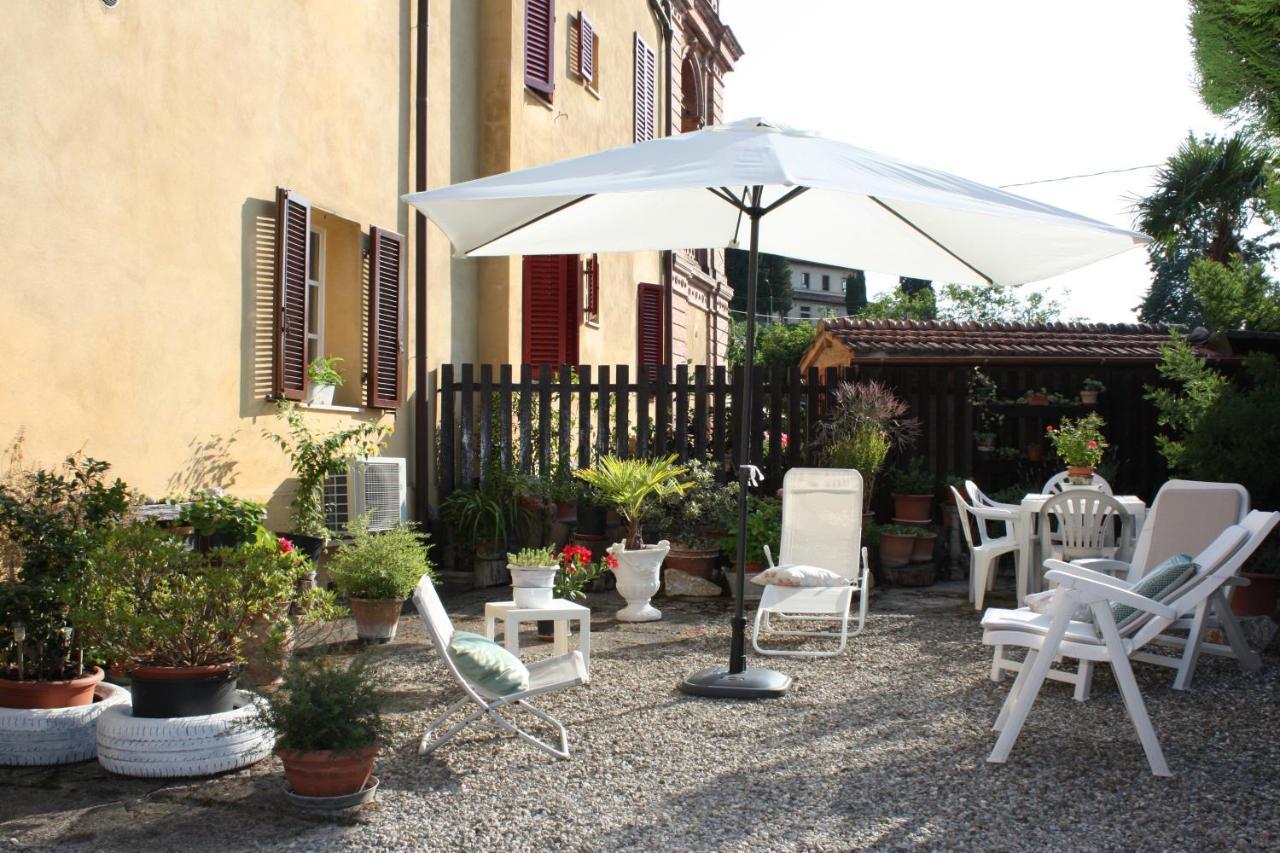 La Torre Di Caprera Apartment Siena Bagian luar foto
